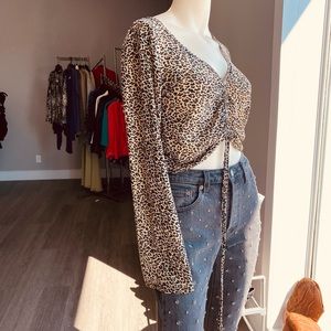 The jeans are LEVIS! Size 26 and top is a MM.. ASKING 10 top and 30$ jeans